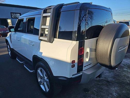 2021 Land Rover Defender 110 S