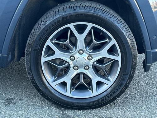 2020 Jeep Grand Cherokee Overland