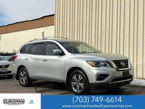 2018 Nissan Pathfinder S