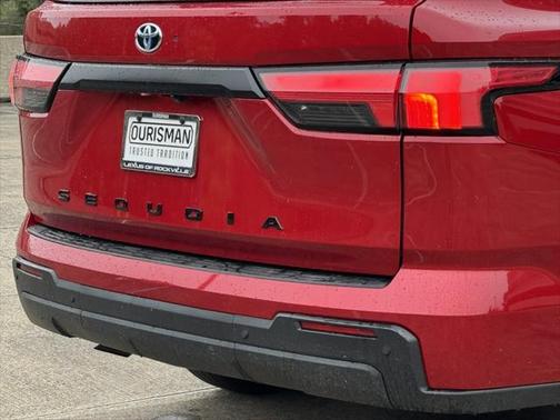 2024 Toyota Sequoia SR5