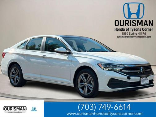 Opal White Pearl 2023 Volkswagen Jetta 1.5T SE