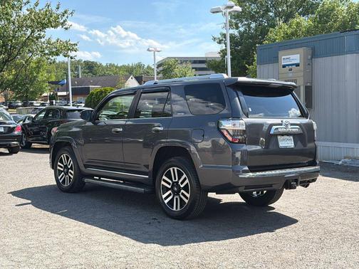 Magnetic Gray Metallic 2018 Toyota 4Runner Limited