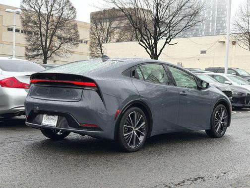 2024 Toyota Prius XLE