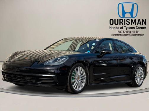 2018 Porsche Panamera 4