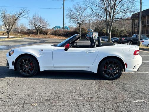 2019 FIAT 124 Spider Base