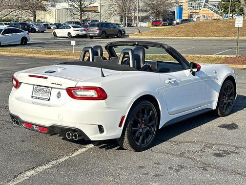 2019 FIAT 124 Spider Base