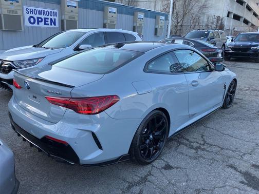 2025 BMW M440 i xDrive