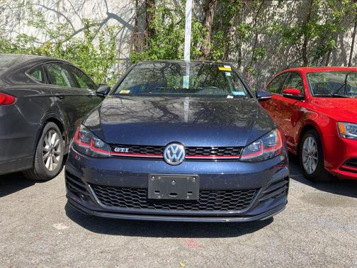 2018 Volkswagen Golf GTI 2.0T S 4-Door