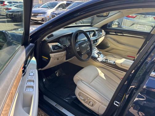 2019 Genesis G90 Premium