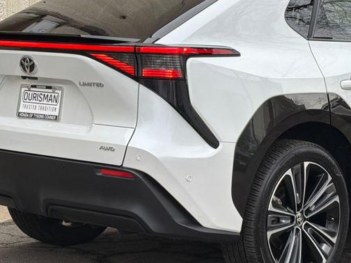 2024 Toyota bZ4X Limited