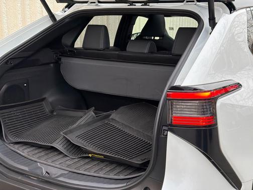 2024 Toyota bZ4X Limited