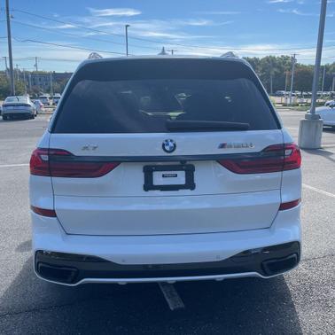 2021 BMW X7 M50i
