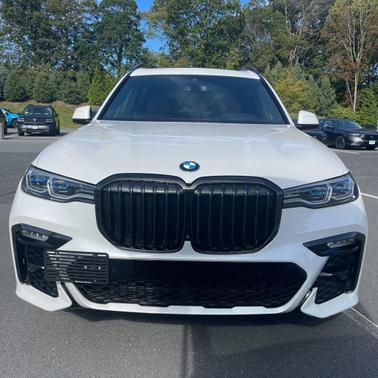2021 BMW X7 M50i