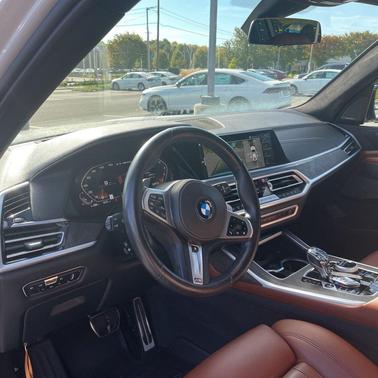 2021 BMW X7 M50i