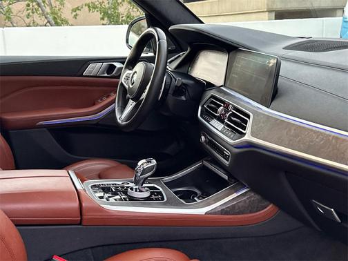 2021 BMW X7 M50i