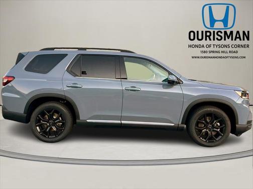 2025 Honda Pilot Touring 8-Passenger