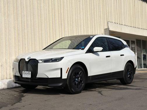 2024 BMW iX xDrive50