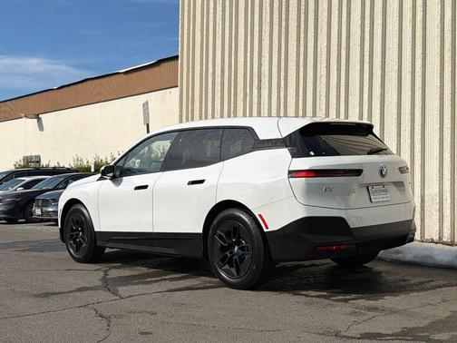 2024 BMW iX xDrive50