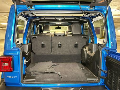 Hydro Blue Pearl Coat 2023 Jeep Wrangler 4xe Sahara