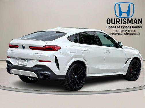 Mineral White Metallic 2021 BMW X6 xDrive40i