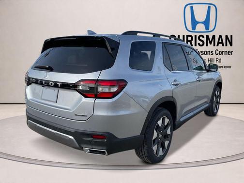 Silver Metallic 2026 Honda Pilot Touring 8-Passenger