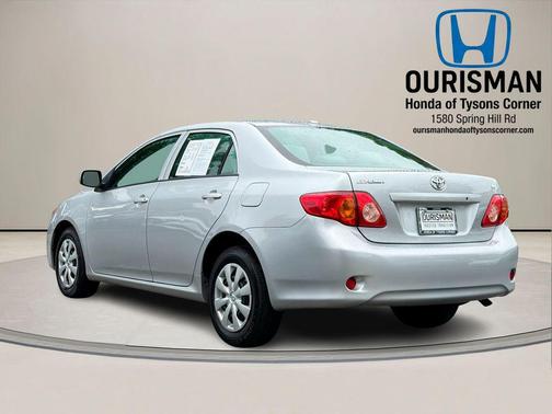 Classic Silver Metallic 2009 Toyota Corolla LE