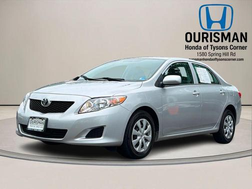 Classic Silver Metallic 2009 Toyota Corolla LE
