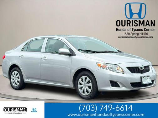 Classic Silver Metallic 2009 Toyota Corolla LE