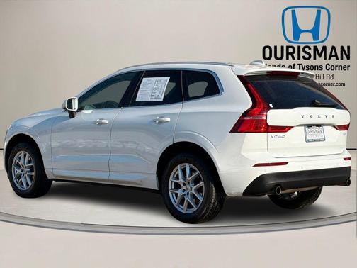 2020 Volvo XC60 T5 Momentum