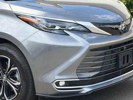 Heavy Metal 2026 Toyota Sienna Platinum