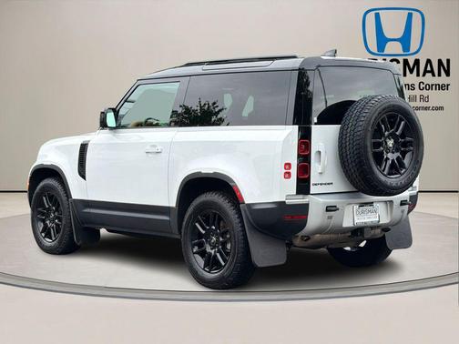 Fuji White 2023 Land Rover Defender 90 S