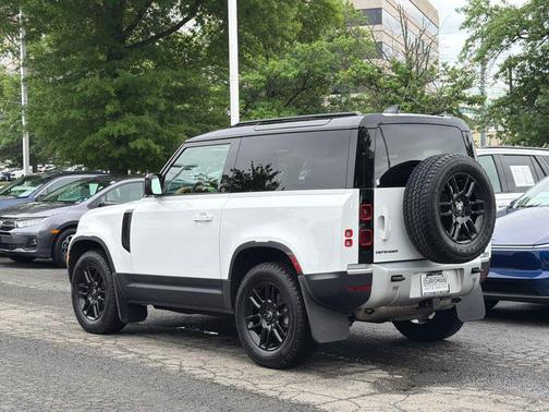 Fuji White 2023 Land Rover Defender 90 S