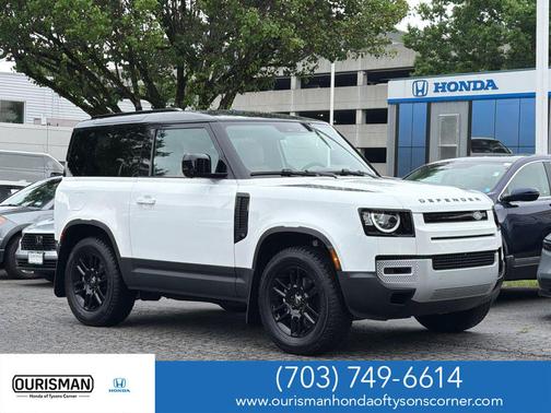 Fuji White 2023 Land Rover Defender 90 S