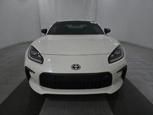 2024 Toyota GR86 Premium
