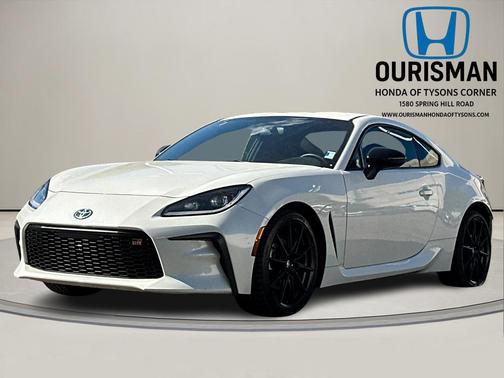 2024 Toyota GR86 Premium