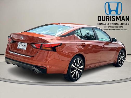 2021 Nissan Altima SR FWD