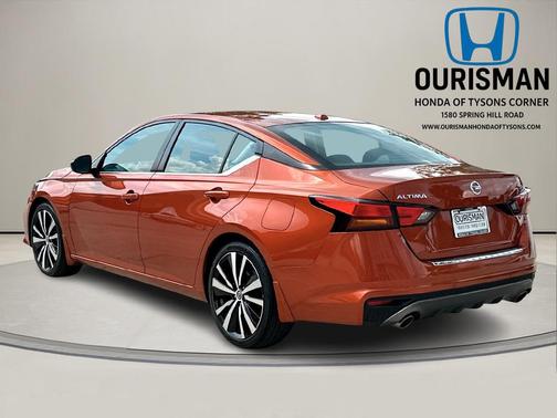 2021 Nissan Altima SR FWD