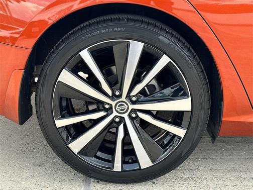 2021 Nissan Altima SR FWD
