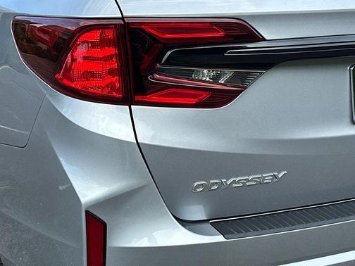 Solar Silver Metallic 2026 Honda Odyssey EX-L