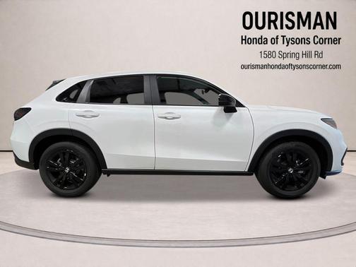 Platinum White 2027 Honda HR-V Sport
