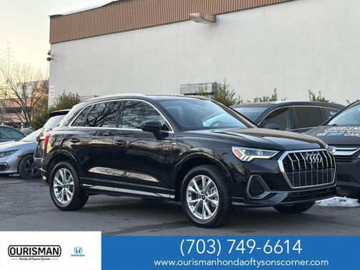 2025 Audi Q3 Premium 45 TFSI S line quattro Tiptronic