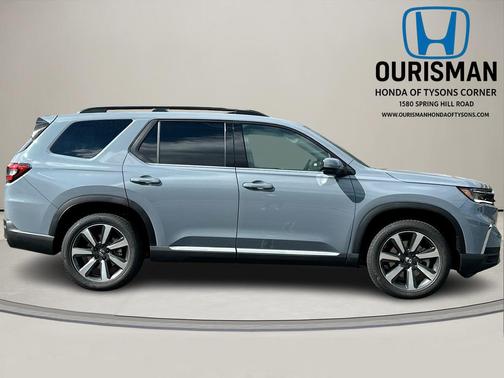 2025 Honda Pilot Touring 8-Passenger