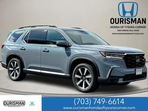 2025 Honda Pilot Touring 8-Passenger