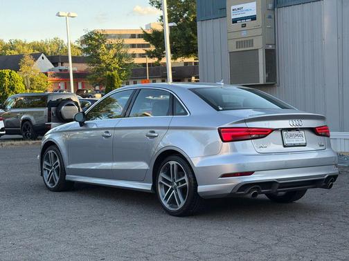 Florett Silver Metallic 2018 Audi A3 2.0T Premium