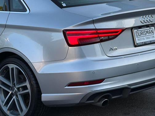 Florett Silver Metallic 2018 Audi A3 2.0T Premium