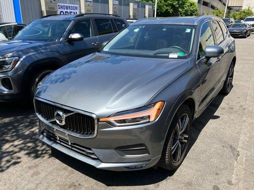 Osmium Gray Metallic 2019 Volvo XC60 T5 Momentum