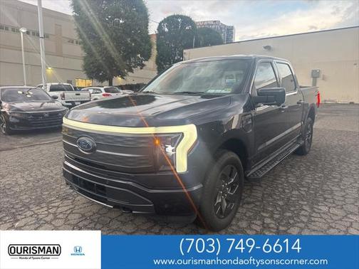 2022 Ford F-150 Lightning LARIAT