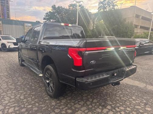 2022 Ford F-150 Lightning LARIAT