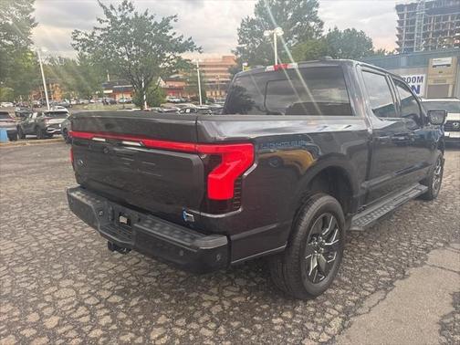 2022 Ford F-150 Lightning LARIAT