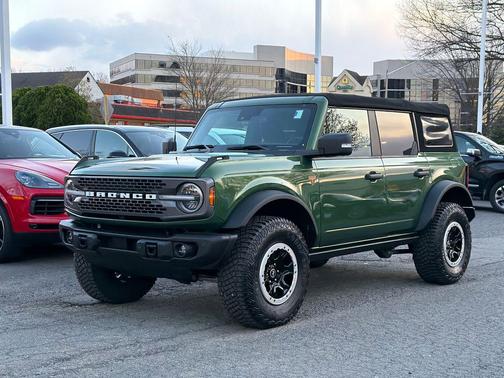 2022 Ford Bronco Badlands